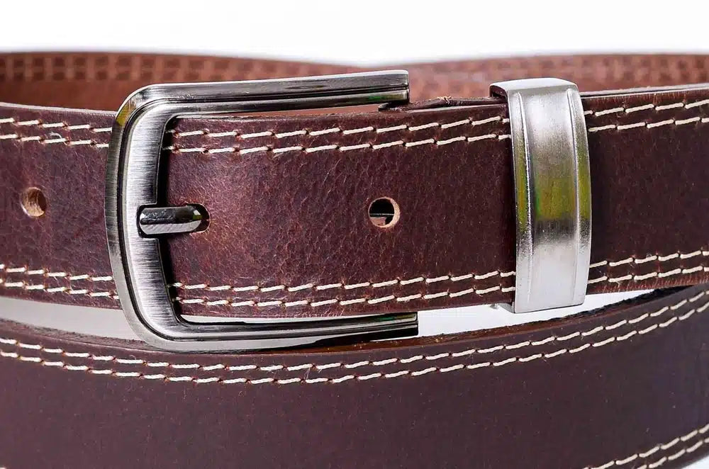 Bivalybőr bőröv bőrbújtatóval - Barna – valódi bőröv, elegáns viselethez és esküvőre is ajánlott